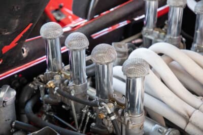 アバルト 3000SP：ウェーバー製のキャブレター