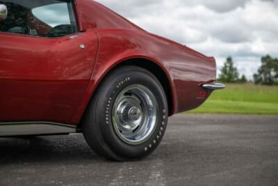 6万500ドル（邦貨換算約890万円）で落札されたシボレー「コルベット LT-1」（C）Courtesy of RM Sotheby's