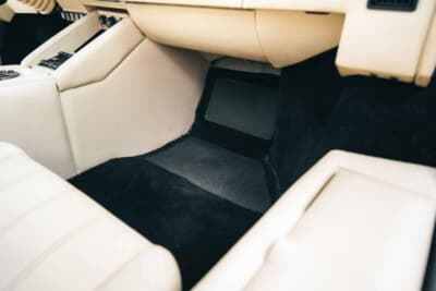 113万ユーロ（邦貨換算約1憶8500万円）で落札されたランボルギーニ「カウンタック25thアニバーサリー」（C）Courtesy of RM Sotheby's