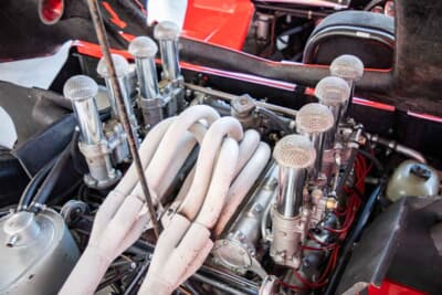 アバルト 3000SP：ルチアーノ・フォッキ技師の手がけたV型8気筒DOHCエンジンを搭載