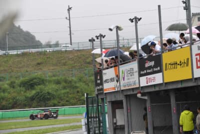 メインコンテンツがまさかの“ジェイムスの走りを見る”に変わってしまったものの多くの来場者がこれを楽しんだ