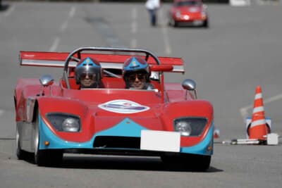 佐久スキーガーデンパラダでも本日3回目のPC競技が行われた。岩本、笹本組の1972年式のバンディーニ1000SPはまんまレーシングカー、高らかな快音を奏でていた