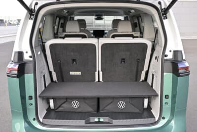 フォルクスワーゲン ID. Buzz Pro：乗員と荷物のための広大なスペースが創出されている