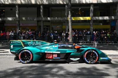 2025年にデビューしたアストン・マーティンにも注目が集まります