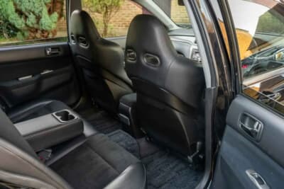 2万5000ポンド(約430万円〜487万円)で現在も販売中の三菱「ランサーエボリューション ワゴンGT」(C)Bonhams