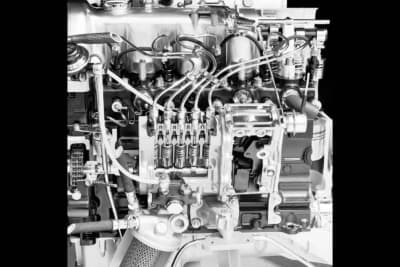 メルセデス・ベンツ 240D 3.0の「画期的な5気筒3Lディーゼル・エンジン」エンジン