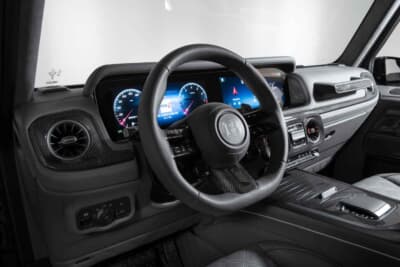 ブラバス XL 800：ブラバス製カーボンステアリングホイール