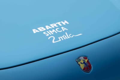 42万5000ユーロ（邦貨換算約6930万円）で落札されたアバルト「シムカ2000コルサ」（C）Courtesy of RM Sotheby's