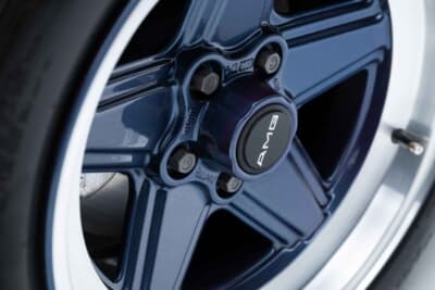 メルセデス・ベンツ「500SEL 5.0 AMG ブルーベリー」（C）Courtesy of RM Sotheby's