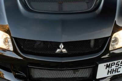 2万5000ポンド(約430万円〜487万円)で現在も販売中の三菱「ランサーエボリューション ワゴンGT」(C)Bonhams