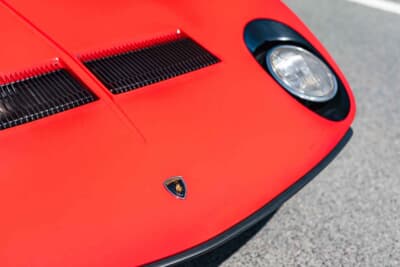 394万2500ユーロ（邦貨換算約6億6400万円）で落札されたランボルギーニ「ミウラSV」（C）Courtesy of RM Sotheby's