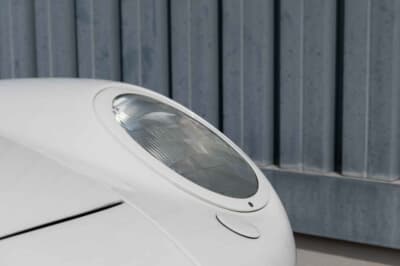 129万8750ユーロ（邦貨換算約2億1000万円）で落札されたポルシェ「959スピードスター」（C）Courtesy of RM Sotheby's