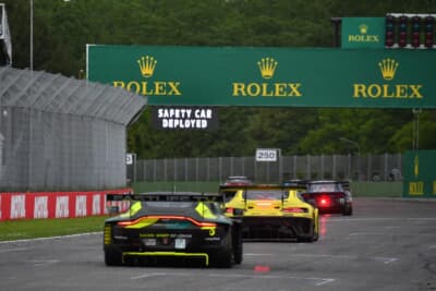 レース終了間際にセーフティカーを導入