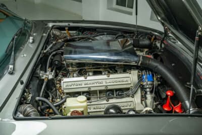 28万625ユーロ（邦貨換算約4620万円）で落札されたアストンマーティン「V8 ヴァンテージ オスカー・インディア」（C）Courtesy of RM Sotheby's