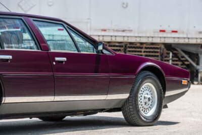 価格応談にて継続販売のアストンマーティン「ラゴンダ」（C）Courtesy of RM Sotheby's