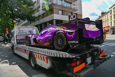 車検場へ到着したLMP2マシン
