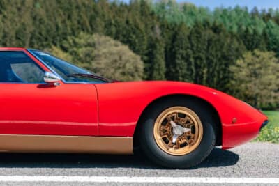 394万2500ユーロ（邦貨換算約6億6400万円）で落札されたランボルギーニ「ミウラSV」（C）Courtesy of RM Sotheby's