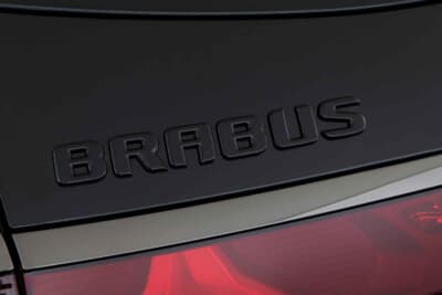 メルセデスAMG E53 HYBRID 4MATIC+ワゴン：ブラバスリアエンブレム