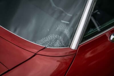 6万500ドル（邦貨換算約890万円）で落札されたシボレー「コルベット LT-1」（C）Courtesy of RM Sotheby's