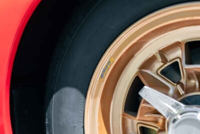394万2500ユーロ（邦貨換算約6億6400万円）で落札されたランボルギーニ「ミウラSV」（C）Courtesy of RM Sotheby's