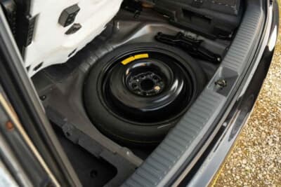 2万5000ポンド(約430万円〜487万円)で現在も販売中の三菱「ランサーエボリューション ワゴンGT」(C)Bonhams