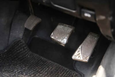 1万8020ポンド（邦貨換算約348万円）で落札された三菱「ランサーエボリューションV」（C）Bonhams