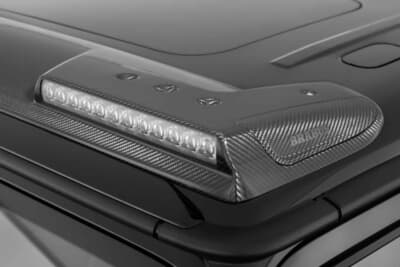 ブラバス XL 800：LEDスポットライト付きブラバスカーボンルーフアタッチメント