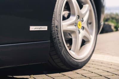 16万6750ユーロ（邦貨換算約2740万円）で落札されたフェラーリ「F355」（C）Courtesy of RM Sotheby's