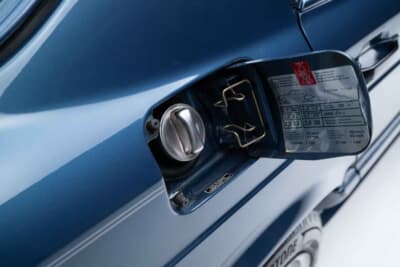 メルセデス・ベンツ「500SEL 5.0 AMG ブルーベリー」（C）Courtesy of RM Sotheby's