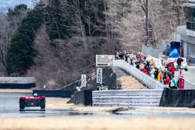 アバルト 3000SP：強烈なV8サウンドに、会場はすっかり魅了されてしまった