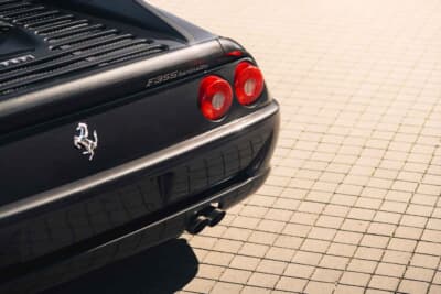 16万6750ユーロ（邦貨換算約2740万円）で落札されたフェラーリ「F355」（C）Courtesy of RM Sotheby's