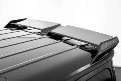 ブラバス XL 800：ブラバス製カーボンリアスポイラー