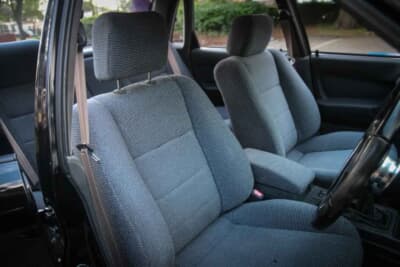 1万5000ポンド〜1万8000ポンド（邦貨換算約約296万円～355万円）で現在も販売中の「ギャランVR-4」（C）Bonhams