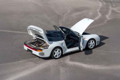 129万8750ユーロ（邦貨換算約2億1000万円）で落札されたポルシェ「959スピードスター」（C）Courtesy of RM Sotheby's
