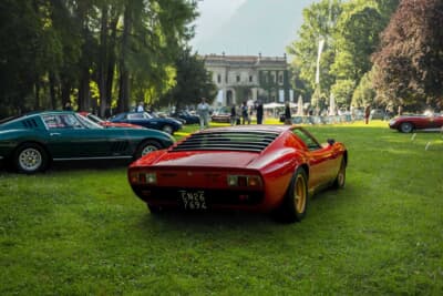 ランボルギーニ ミウラSVをはじめとした名車が展示された