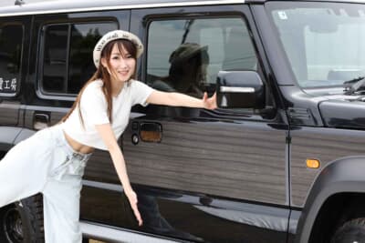 スズキ ジムニー ノマド：存在感抜群のサイドデカールはマストアイテム
