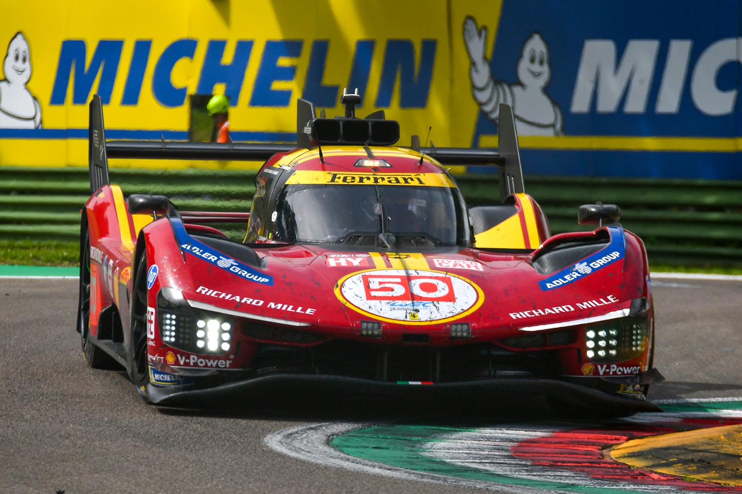 WEC第2戦イモラのハイパーカークラスは50号車フェラーリが優勝！ 表彰