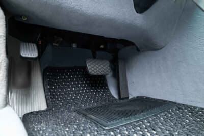 メルセデス・ベンツ「500SEL 5.0 AMG ブルーベリー」（C）Courtesy of RM Sotheby's