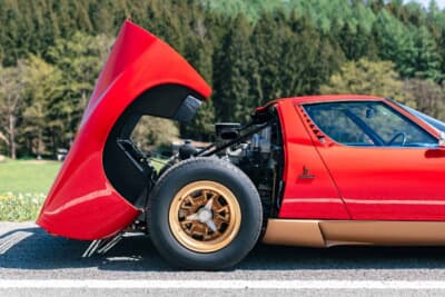 394万2500ユーロ（邦貨換算約6億6400万円）で落札されたランボルギーニ「ミウラSV」（C）Courtesy of RM Sotheby's