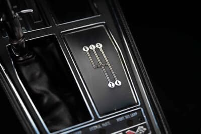 6万500ドル（邦貨換算約890万円）で落札されたシボレー「コルベット LT-1」（C）Courtesy of RM Sotheby's