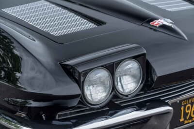 13万7500ドル（邦貨換算約1990万円）で落札されたシボレー「コルベット C2スプリットウインドウ」（C）Courtesy of RM Sotheby's