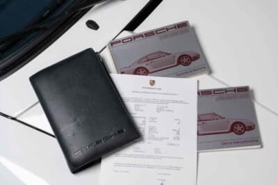 129万8750ユーロ（邦貨換算約2億1000万円）で落札されたポルシェ「959スピードスター」（C）Courtesy of RM Sotheby's