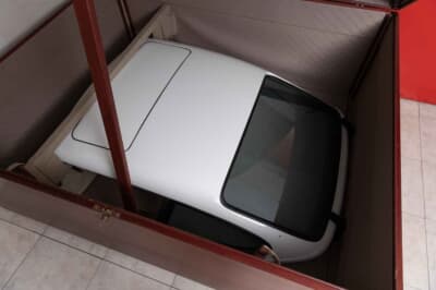 129万8750ユーロ（邦貨換算約2億1000万円）で落札されたポルシェ「959スピードスター」（C）Courtesy of RM Sotheby's