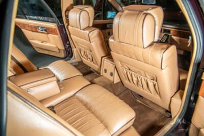 価格応談にて継続販売のアストンマーティン「ラゴンダ」（C）Courtesy of RM Sotheby's