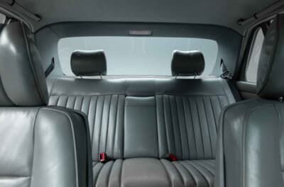 メルセデス・ベンツ「500SEL 5.0 AMG ブルーベリー」（C）Courtesy of RM Sotheby's