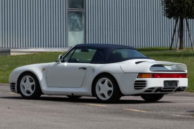 129万8750ユーロ（邦貨換算約2億1000万円）で落札されたポルシェ「959スピードスター」（C）Courtesy of RM Sotheby's
