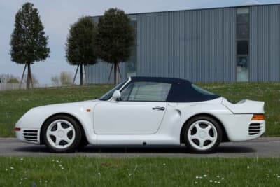 129万8750ユーロ（邦貨換算約2億1000万円）で落札されたポルシェ「959スピードスター」（C）Courtesy of RM Sotheby's