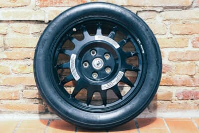 113万ユーロ（邦貨換算約1憶8500万円）で落札されたランボルギーニ「カウンタック25thアニバーサリー」（C）Courtesy of RM Sotheby's