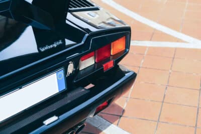 113万ユーロ（邦貨換算約1憶8500万円）で落札されたランボルギーニ「カウンタック25thアニバーサリー」（C）Courtesy of RM Sotheby's