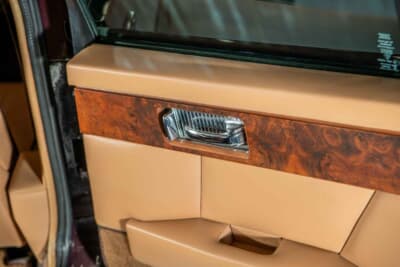価格応談にて継続販売のアストンマーティン「ラゴンダ」（C）Courtesy of RM Sotheby's